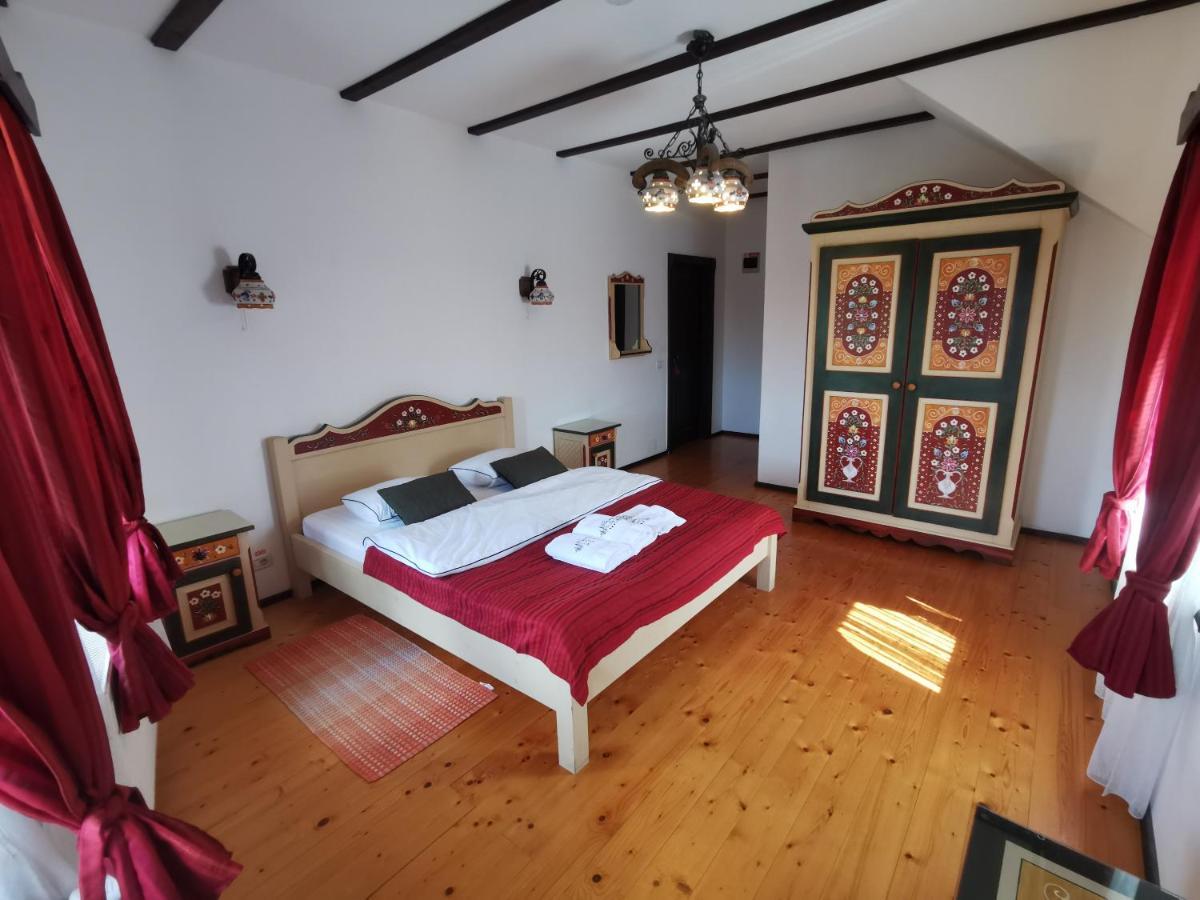 Pensiunea Casa Moga Bucium  Экстерьер фото